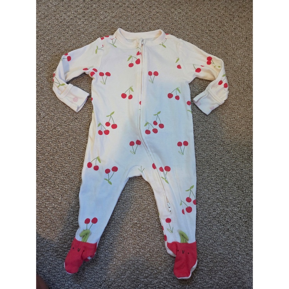 Old navy baby girl sleeper 6-9 mos